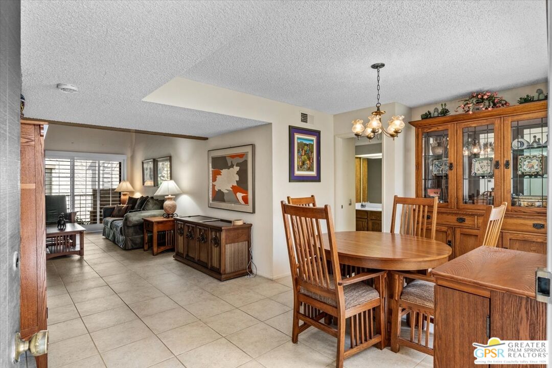 1050 Ramon Road, Unit 15 Palm Springs, CA 92264 - Photo 6 of 33