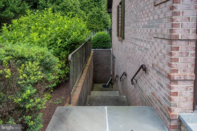 $2,195,000 | 11301 Crossing Glen Court, Potomac, MD 20854