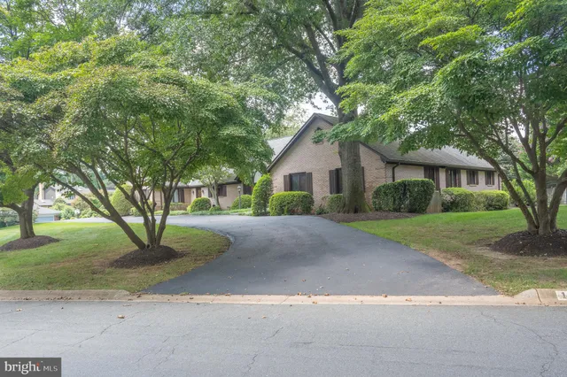 $2,195,000 | 11301 Crossing Glen Court, Potomac, MD 20854