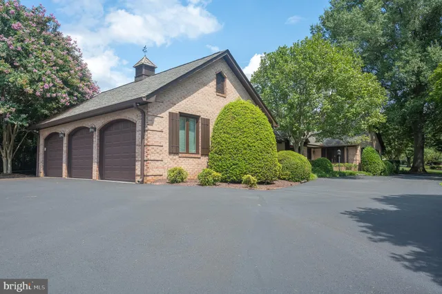 $2,195,000 | 11301 Crossing Glen Court, Potomac, MD 20854