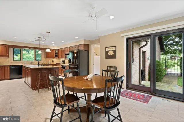 $2,195,000 | 11301 Crossing Glen Court, Potomac, MD 20854