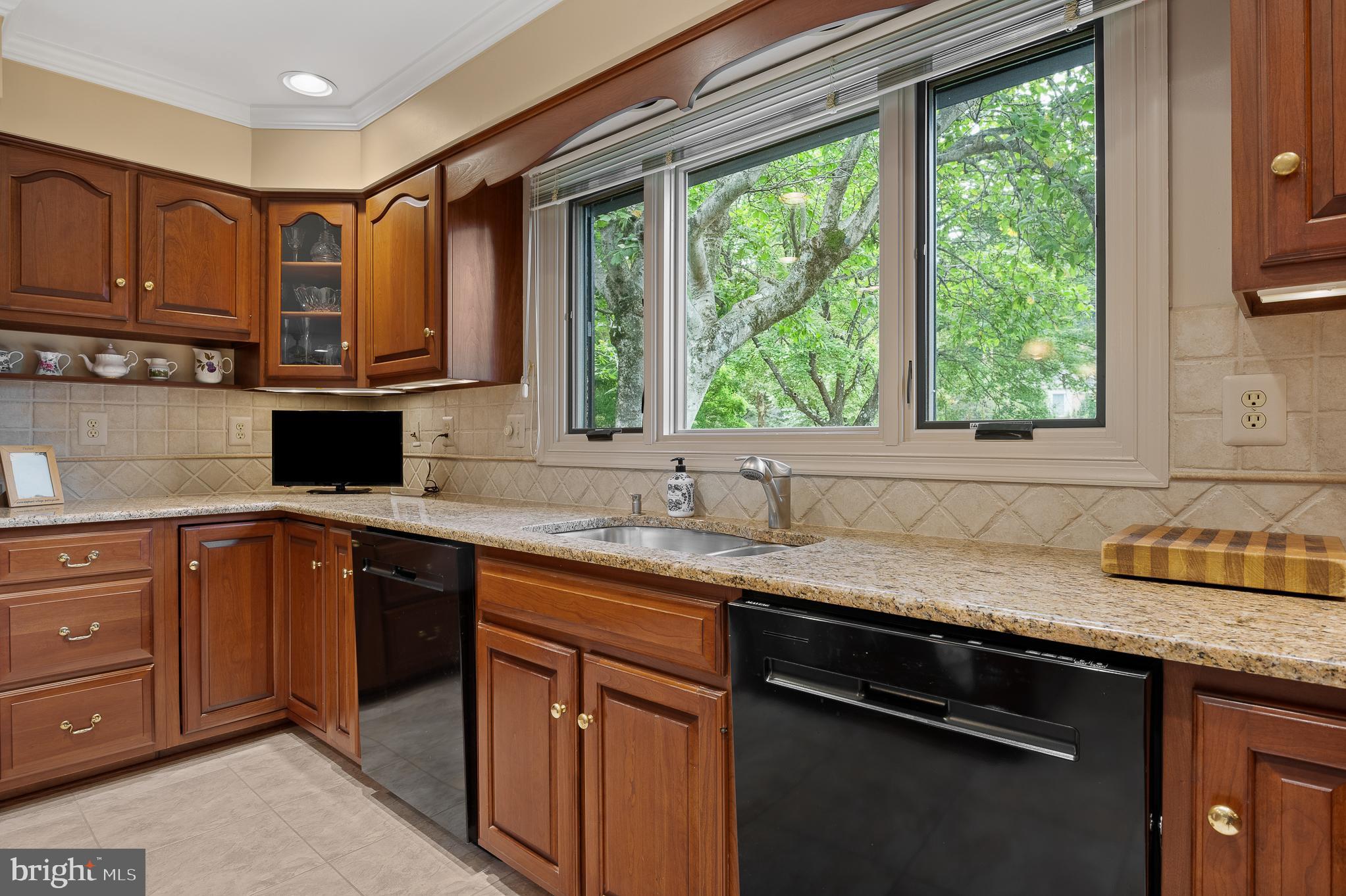 11301 Crossing Glen Court Potomac, MD 20854 - Photo 41 of 136