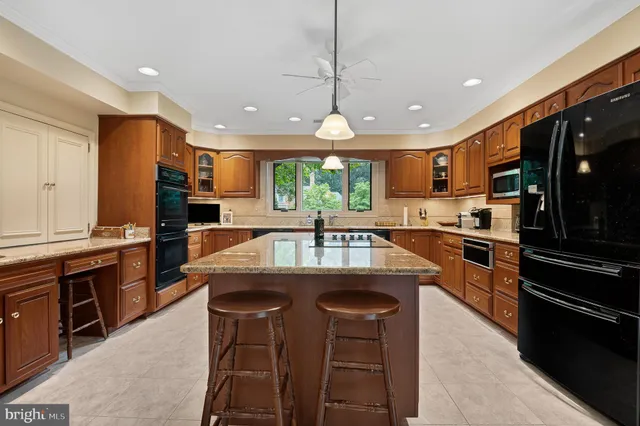 $2,195,000 | 11301 Crossing Glen Court, Potomac, MD 20854