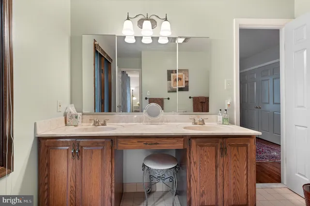 $2,195,000 | 11301 Crossing Glen Court, Potomac, MD 20854