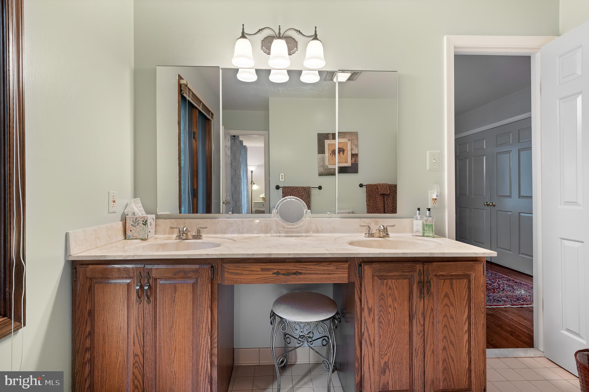 11301 Crossing Glen Court Potomac, MD 20854 - Photo 63 of 136