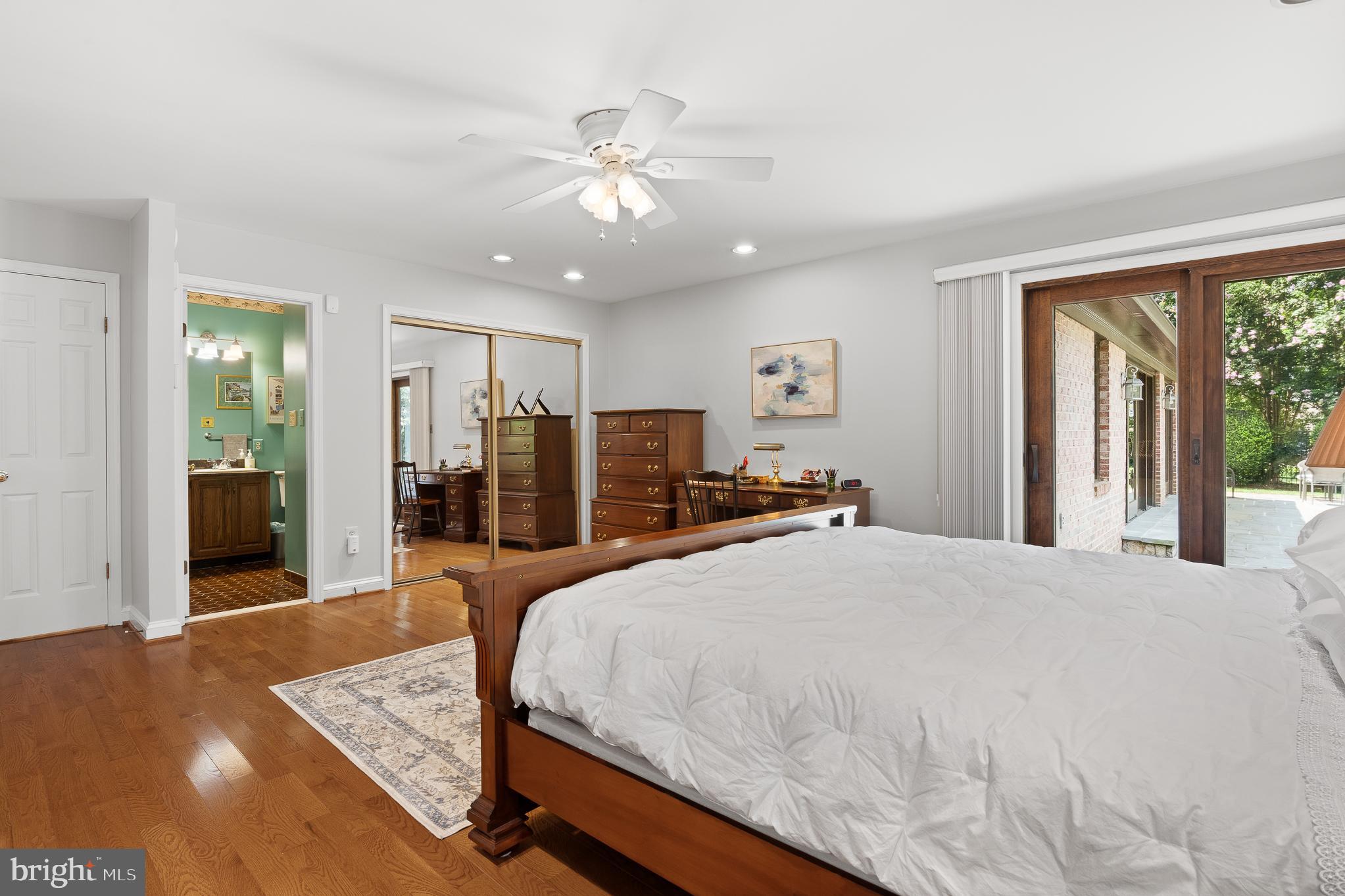 11301 Crossing Glen Court Potomac, MD 20854 - Photo 73 of 136