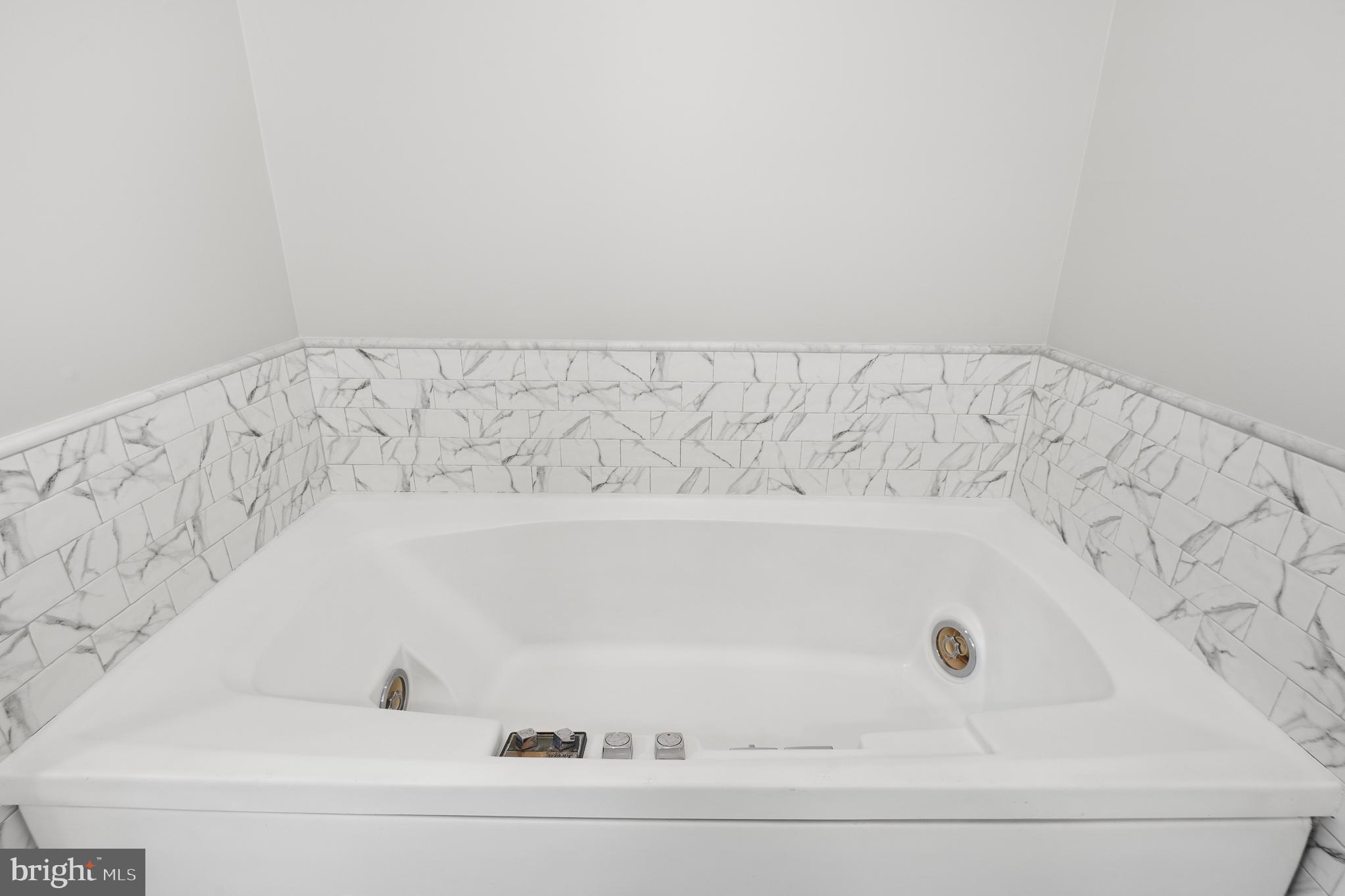 11301 Crossing Glen Court Potomac, MD 20854 - Photo 80 of 136