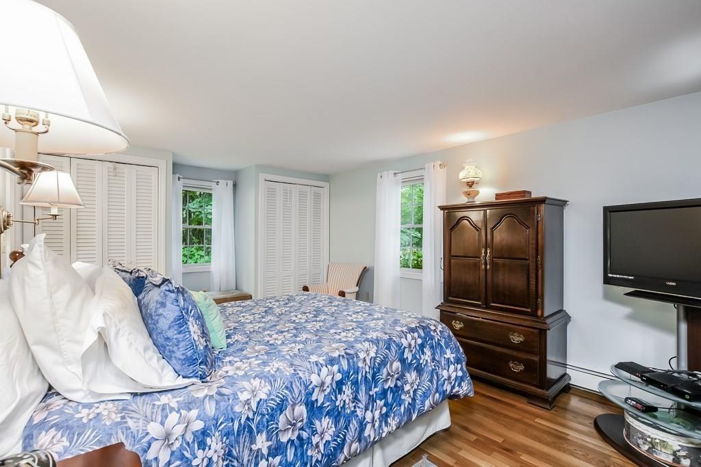 5 Massachusetts Road Lakeville, MA 02347 - Photo 23 of 37