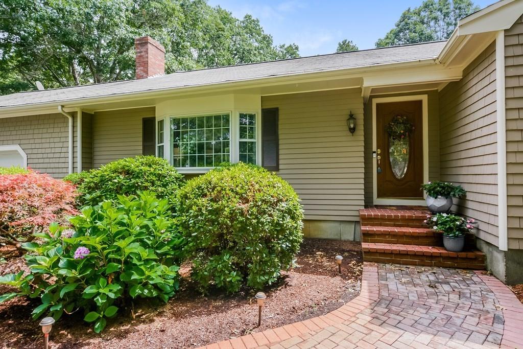 5 Massachusetts Road Lakeville, MA 02347 - Photo 3 of 37