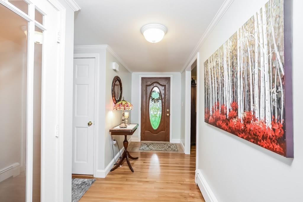 5 Massachusetts Road Lakeville, MA 02347 - Photo 4 of 37