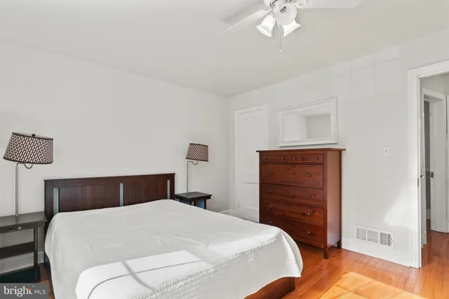 $3,975 | 510 East Nelson Avenue, Alexandria, VA 22301