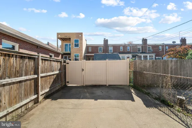 $3,975 | 510 East Nelson Avenue, Alexandria, VA 22301