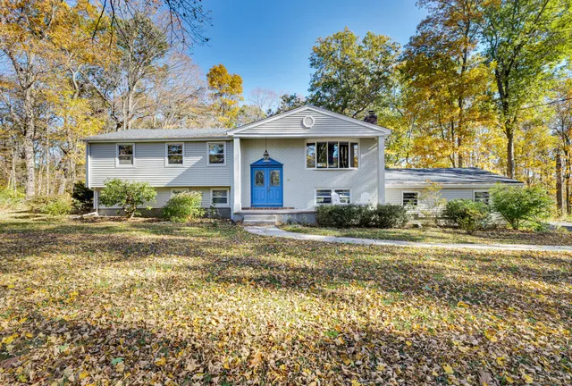 a view of a house with a outdoor space