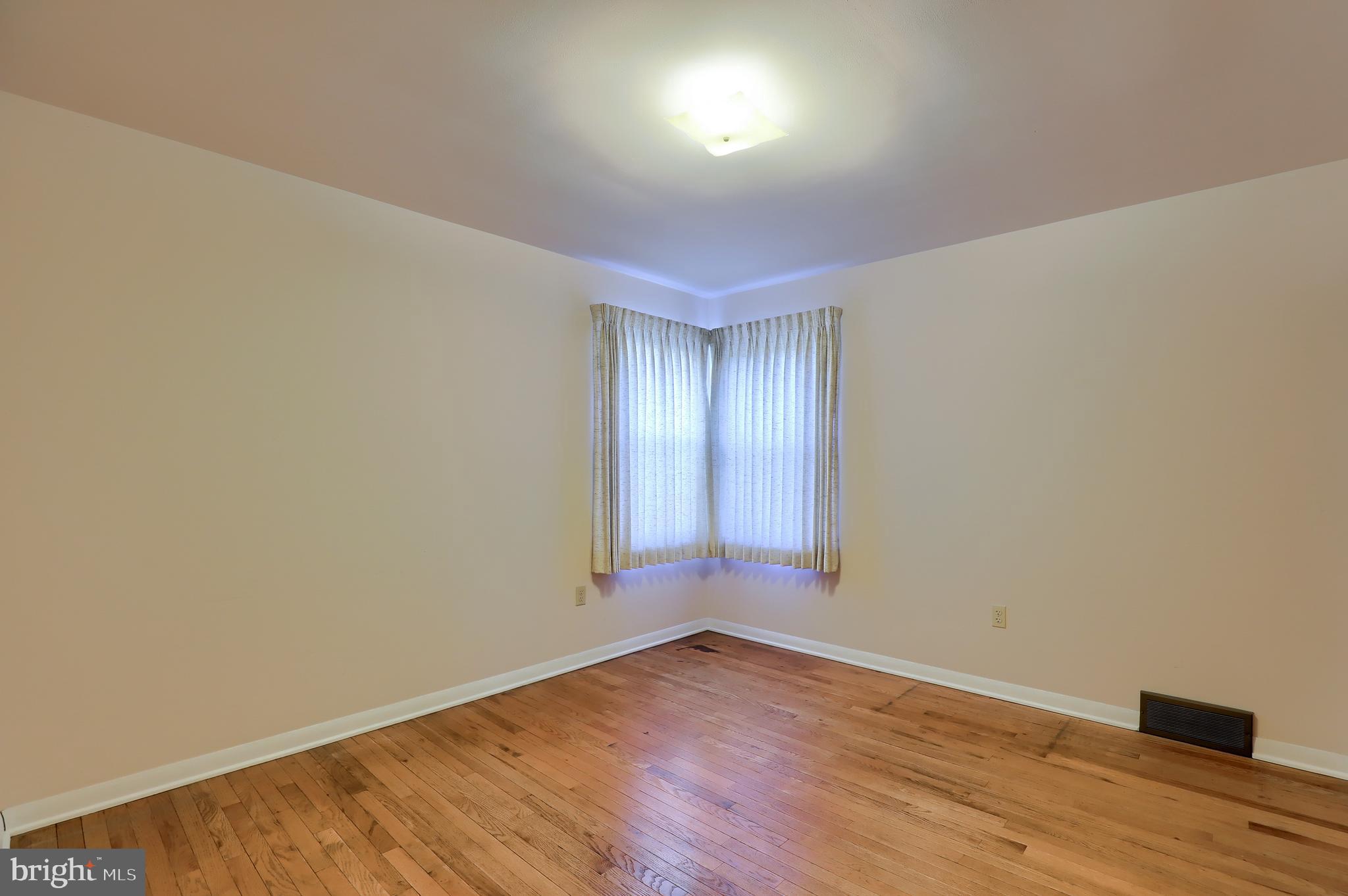 27 Valley Road Reading, PA 19610 - Photo 21 of 36 BR #2