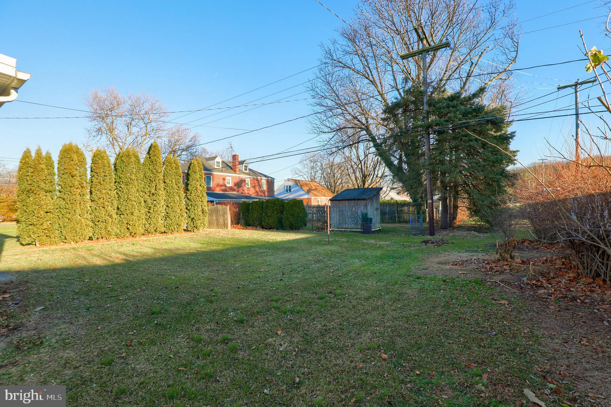 27 Valley Road Reading, PA 19610 - Photo 7 of 36 Yard
