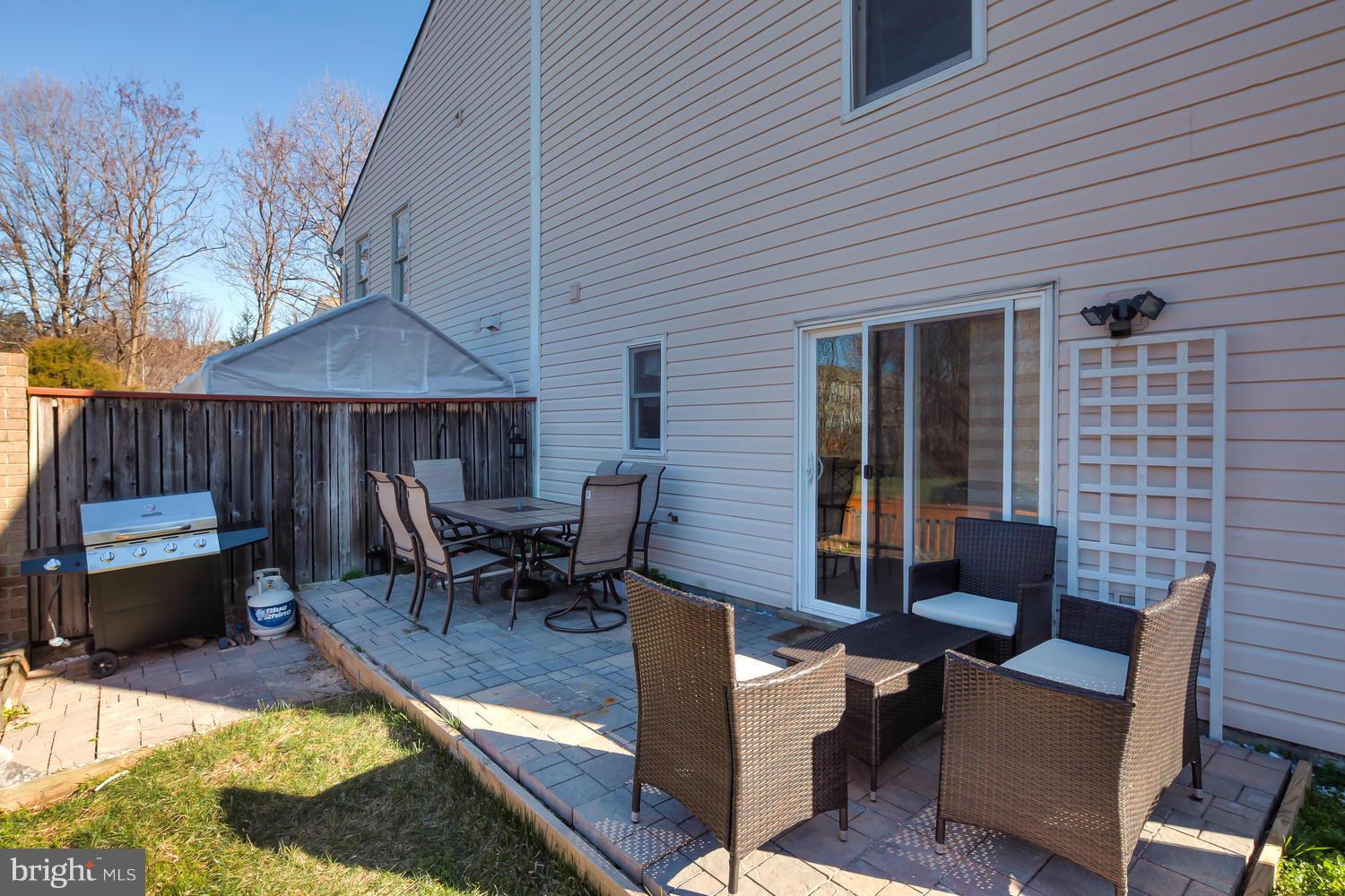 6014 Sunset Ridge Court Centreville, VA 20121 - Photo 25 of 28 Exterior (Rear)