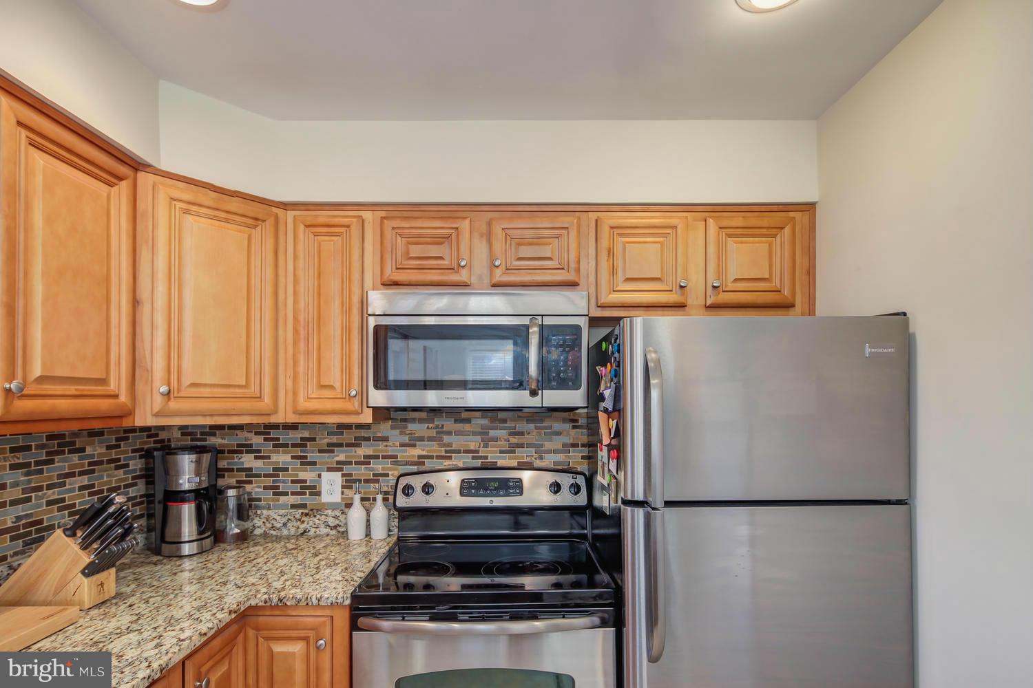 6014 Sunset Ridge Court Centreville, VA 20121 - Photo 9 of 28 Kitchen