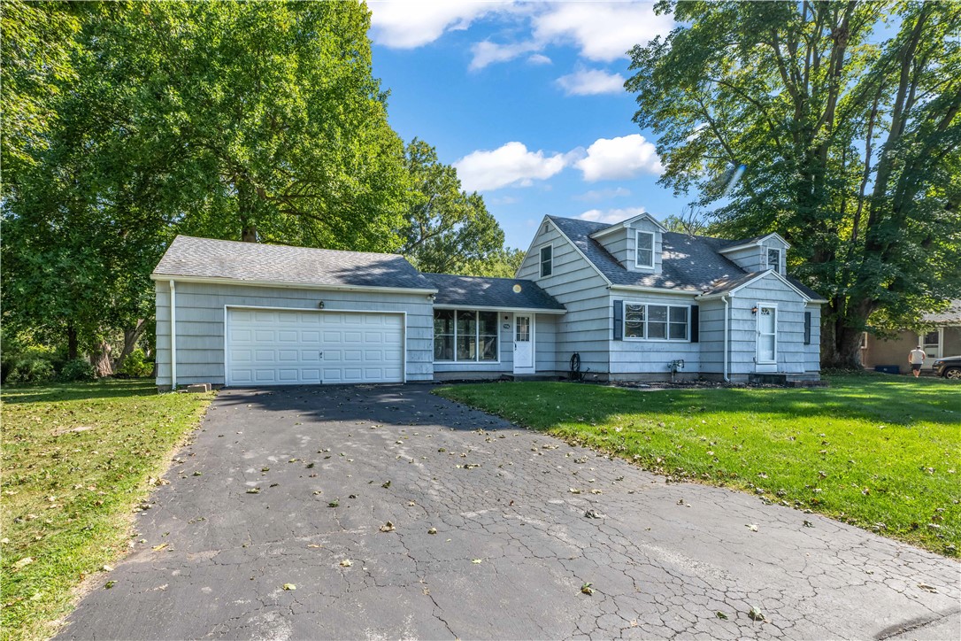 998 Gravel Road Webster, NY 14580 - Photo 2 of 28