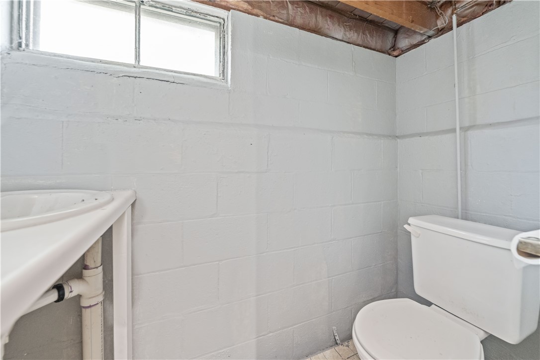 998 Gravel Road Webster, NY 14580 - Photo 23 of 28