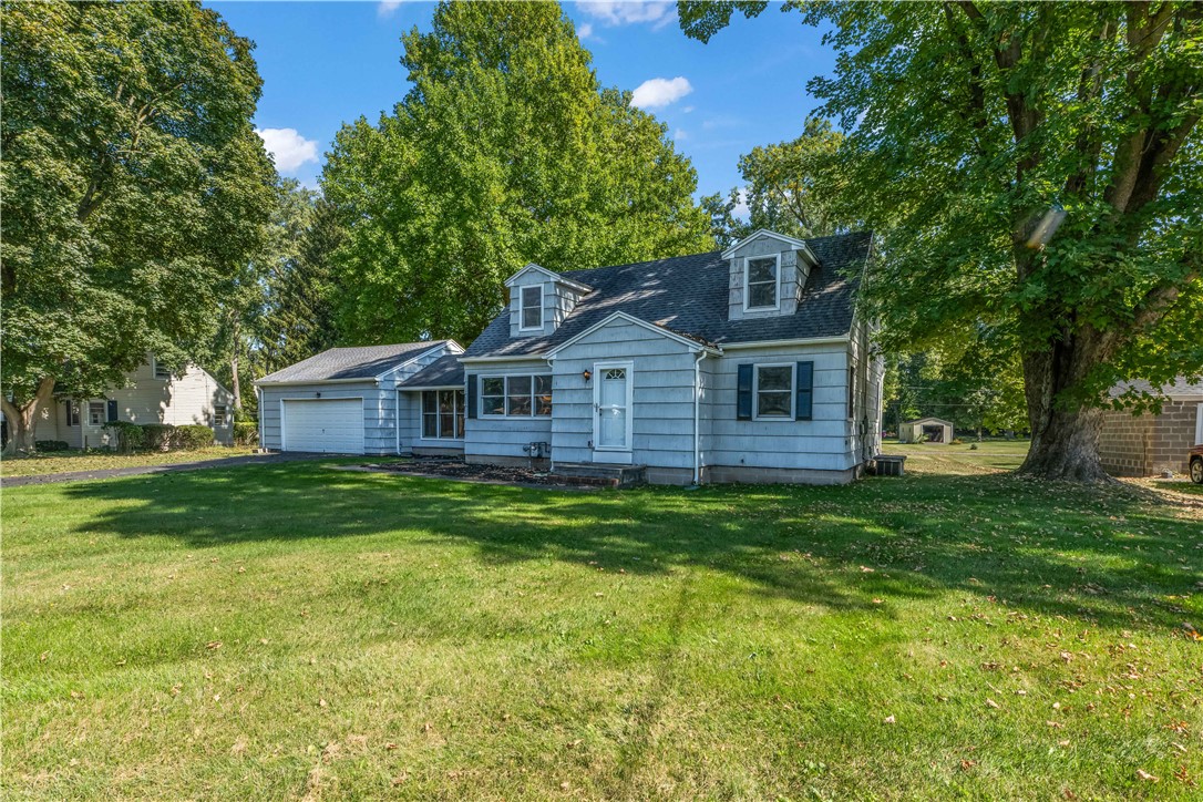 998 Gravel Road Webster, NY 14580 - Photo 3 of 28