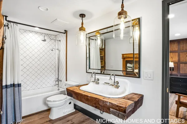 $1,299,900 | 4303 132nd Avenue, Hamilton, MI 49419