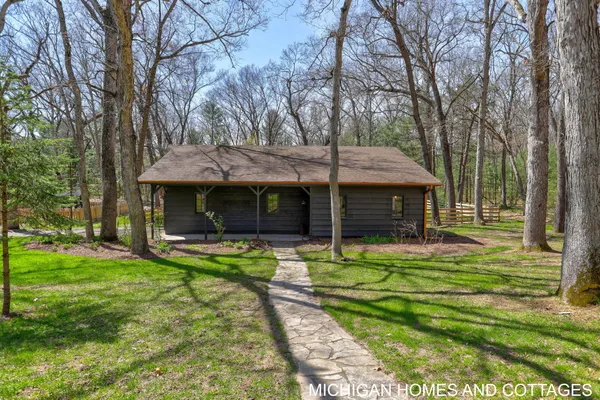 $1,299,900 | 4303 132nd Avenue, Hamilton, MI 49419