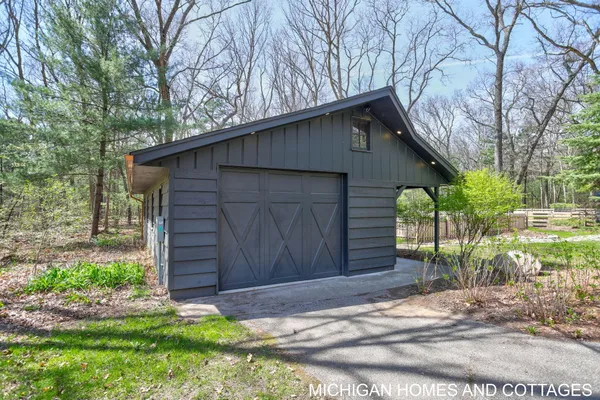 $1,299,900 | 4303 132nd Avenue, Hamilton, MI 49419