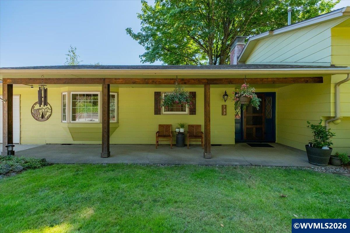 733 Northwest Laurel Place Albany, OR 97321 - Photo 3 of 50