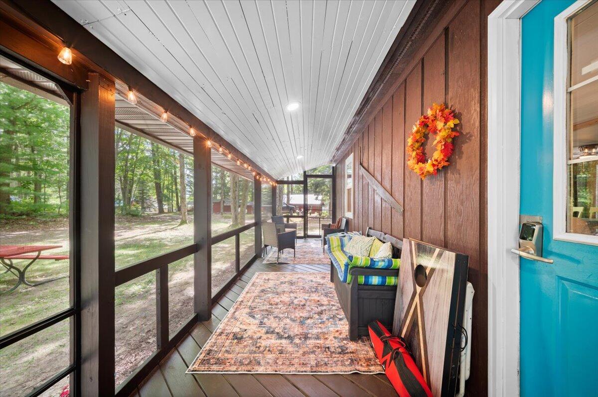 20308 Lakeview Road Tustin, MI 49688 - Photo 1 of 39 Screened Porch looking south