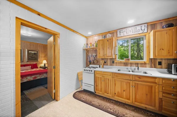 $299,900 | 20308 Lakeview Road, Tustin, MI 49688