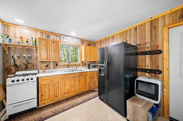 $299,900 | 20308 Lakeview Road, Tustin, MI 49688