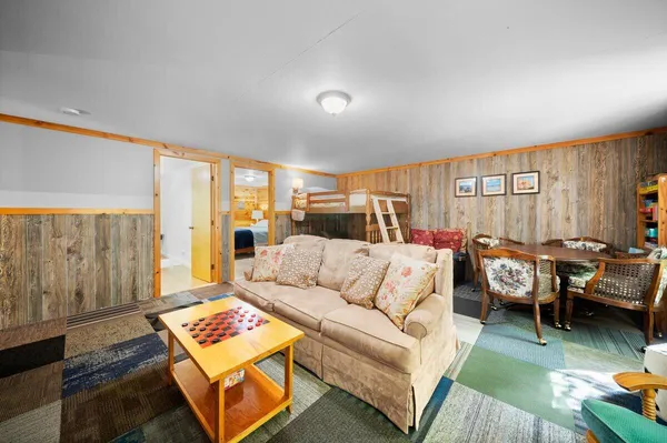 $299,900 | 20308 Lakeview Road, Tustin, MI 49688