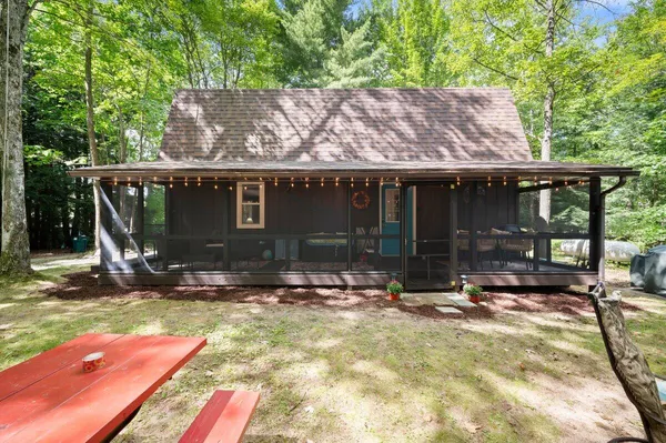 $299,900 | 20308 Lakeview Road, Tustin, MI 49688