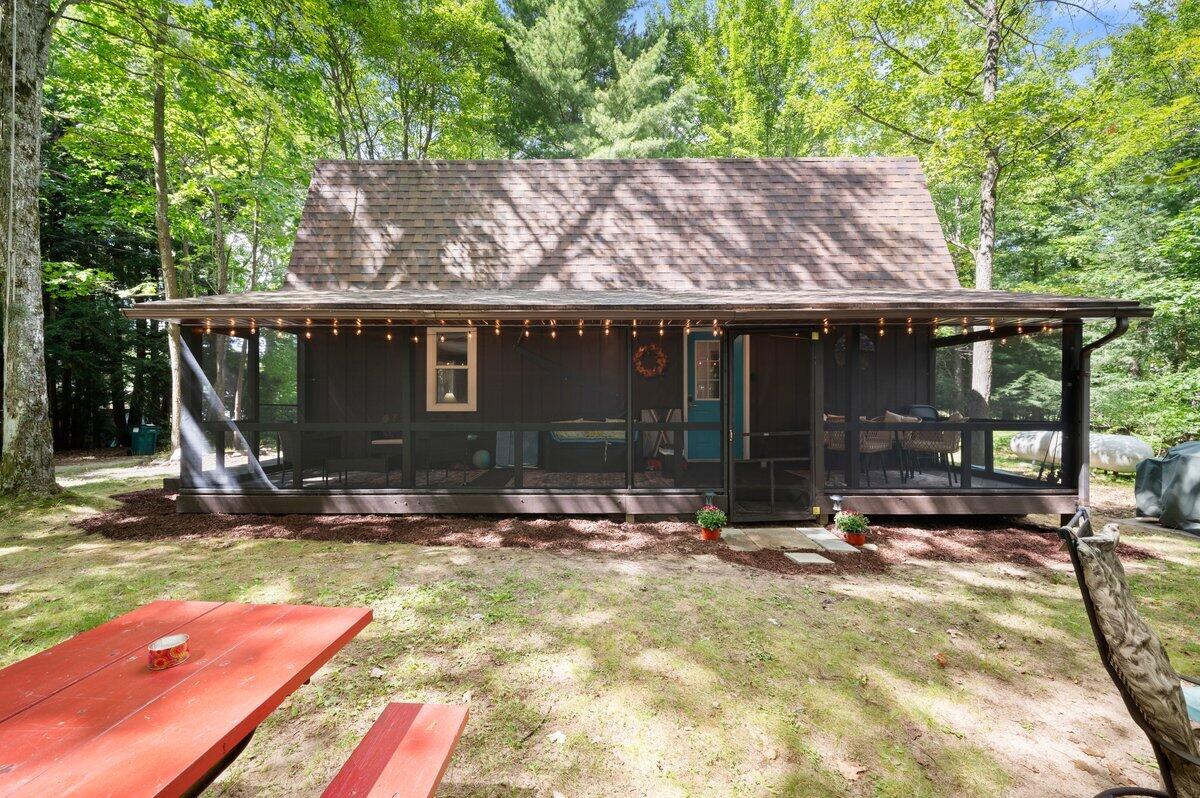 20308 Lakeview Road Tustin, MI 49688 - Photo 3 of 39 DSC_4604 (2)