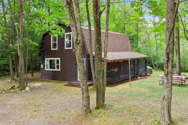 $299,900 | 20308 Lakeview Road, Tustin, MI 49688