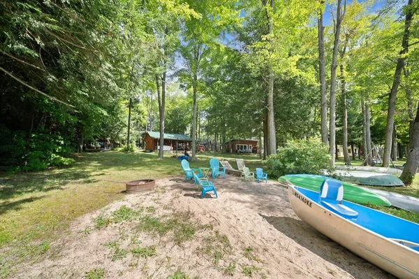 $299,900 | 20308 Lakeview Road, Tustin, MI 49688