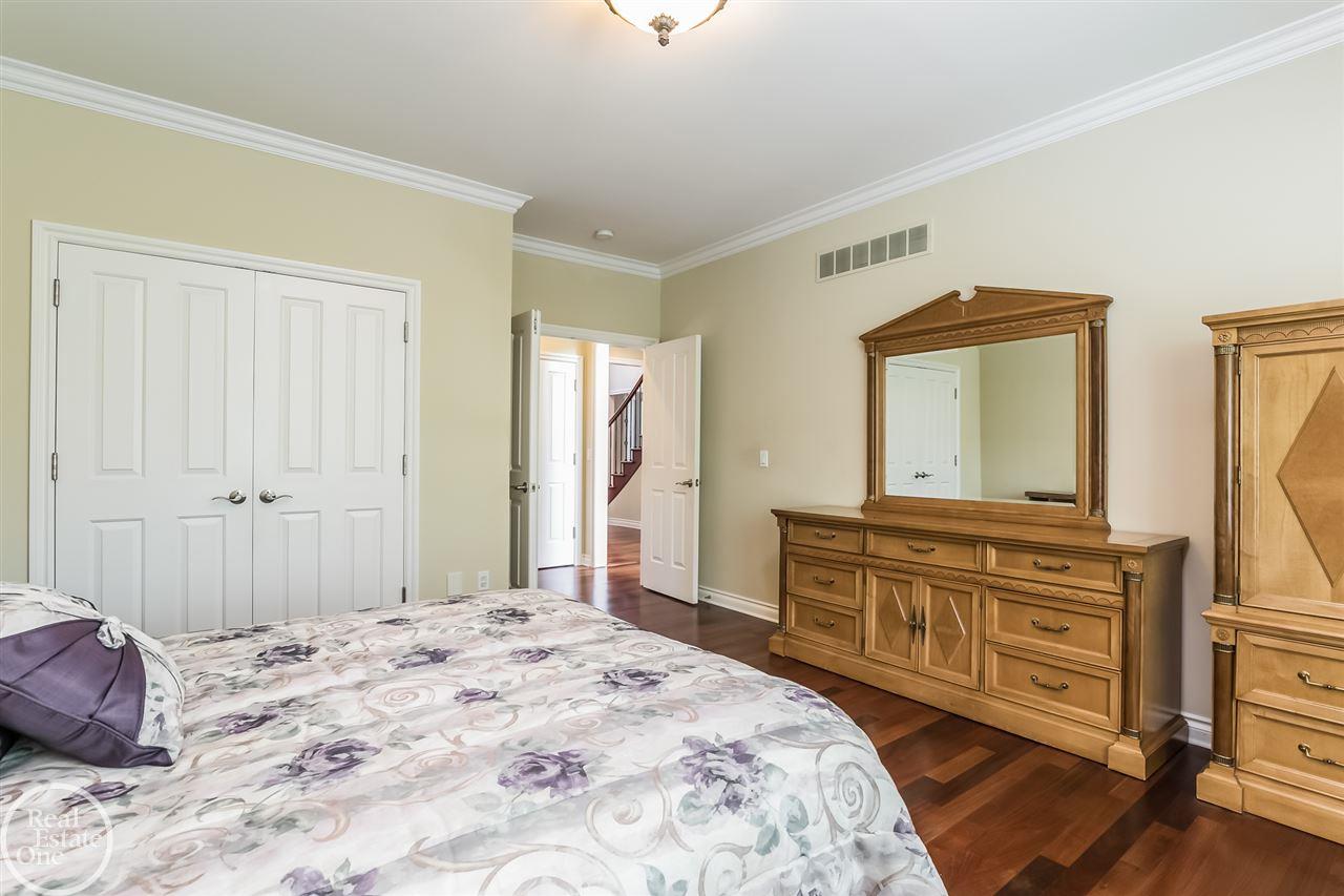 895 Quarry Drive Rochester Hills, MI 48306 - Photo 19 of 49