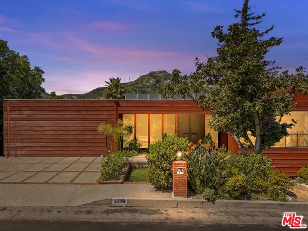 $2,075,000 | 3275 Buckingham Road, Glendale, CA 91206