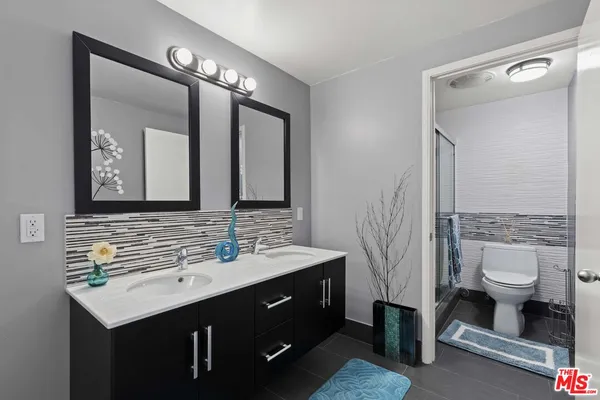 $2,075,000 | 3275 Buckingham Road, Glendale, CA 91206