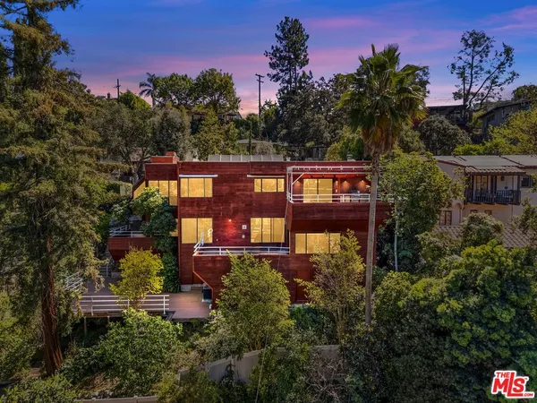 $2,075,000 | 3275 Buckingham Road, Glendale, CA 91206