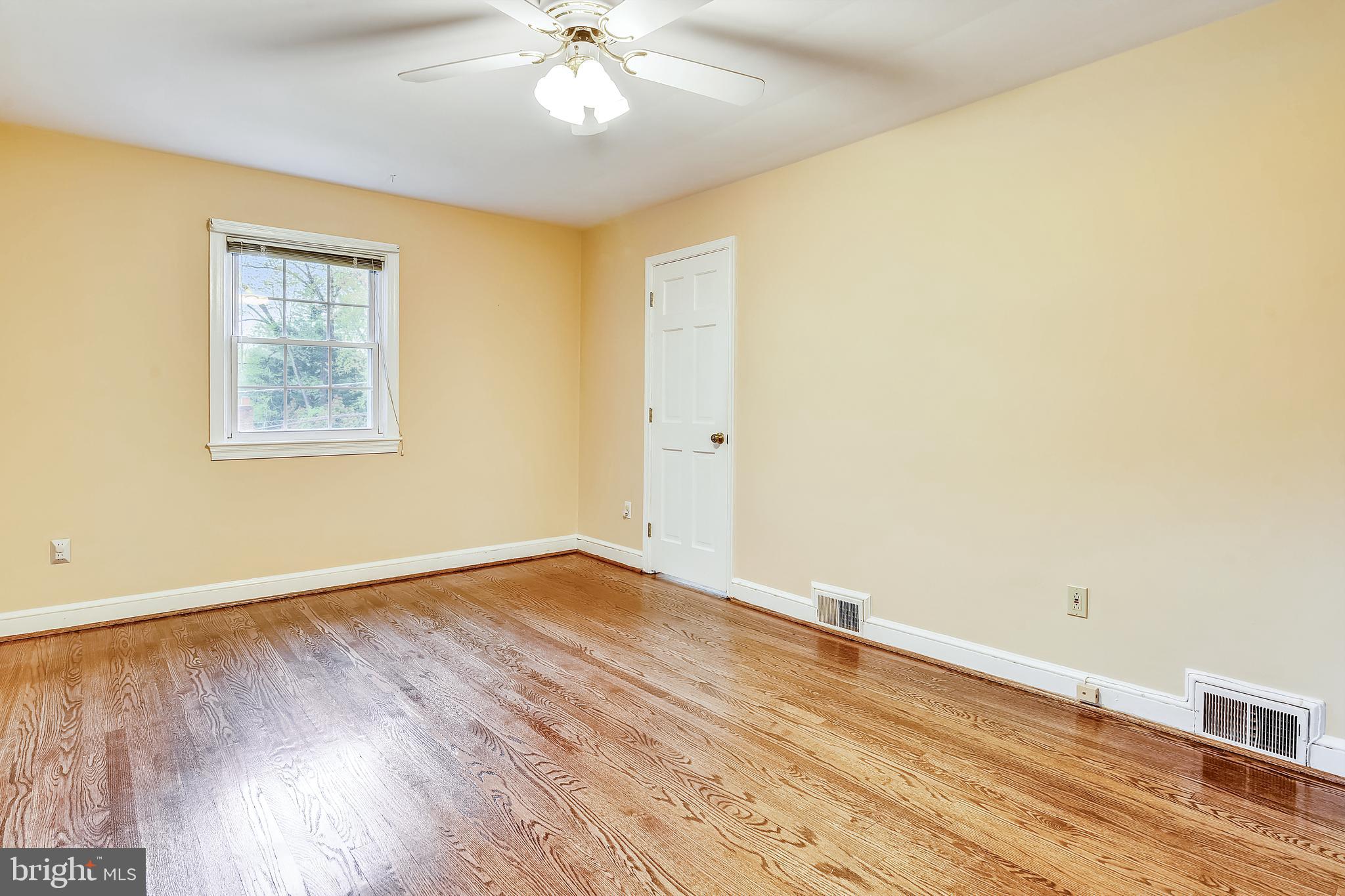 9503 Thornhill Road Silver Spring, MD 20901 - Photo 18 of 46
