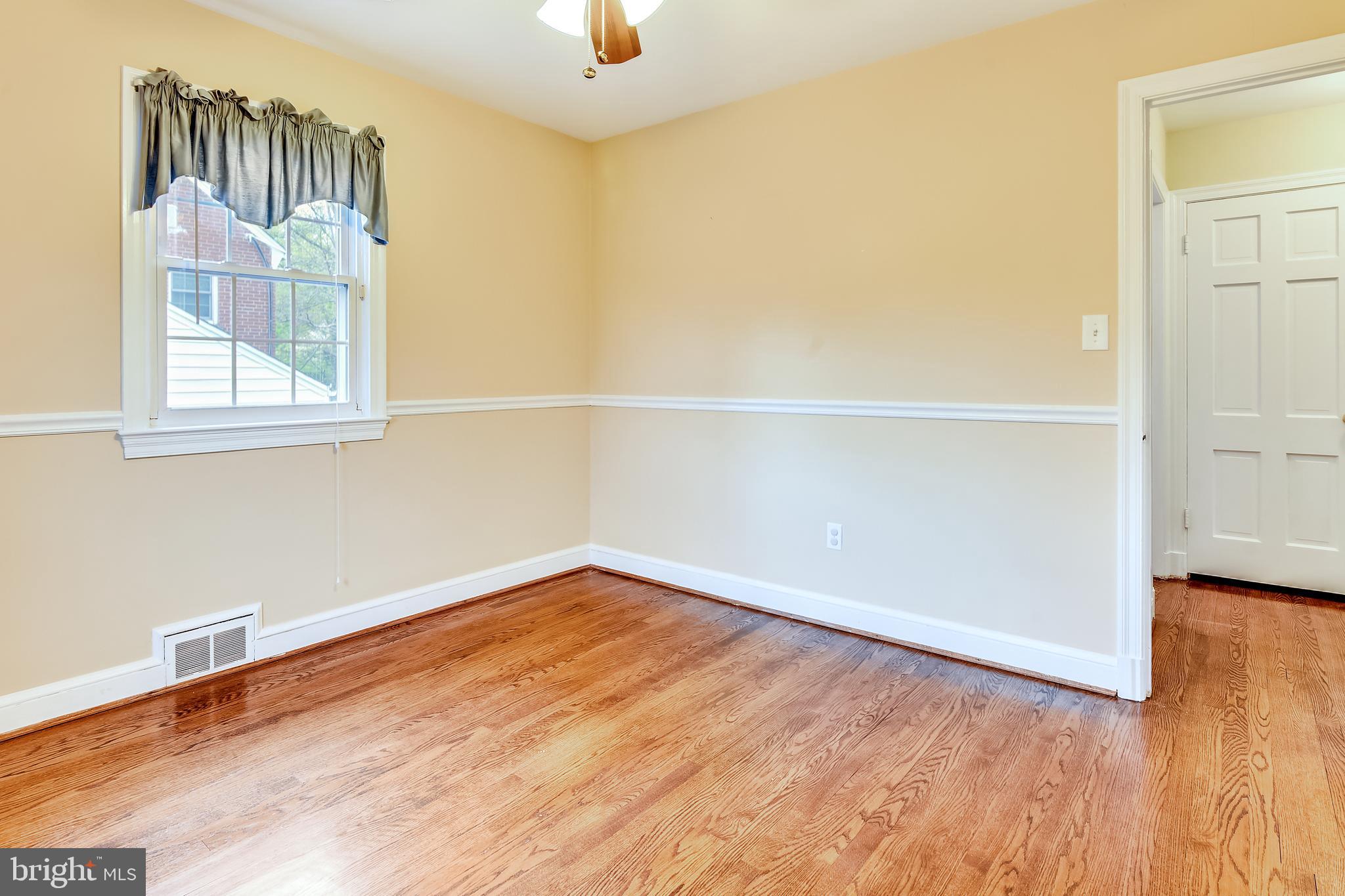 9503 Thornhill Road Silver Spring, MD 20901 - Photo 20 of 46