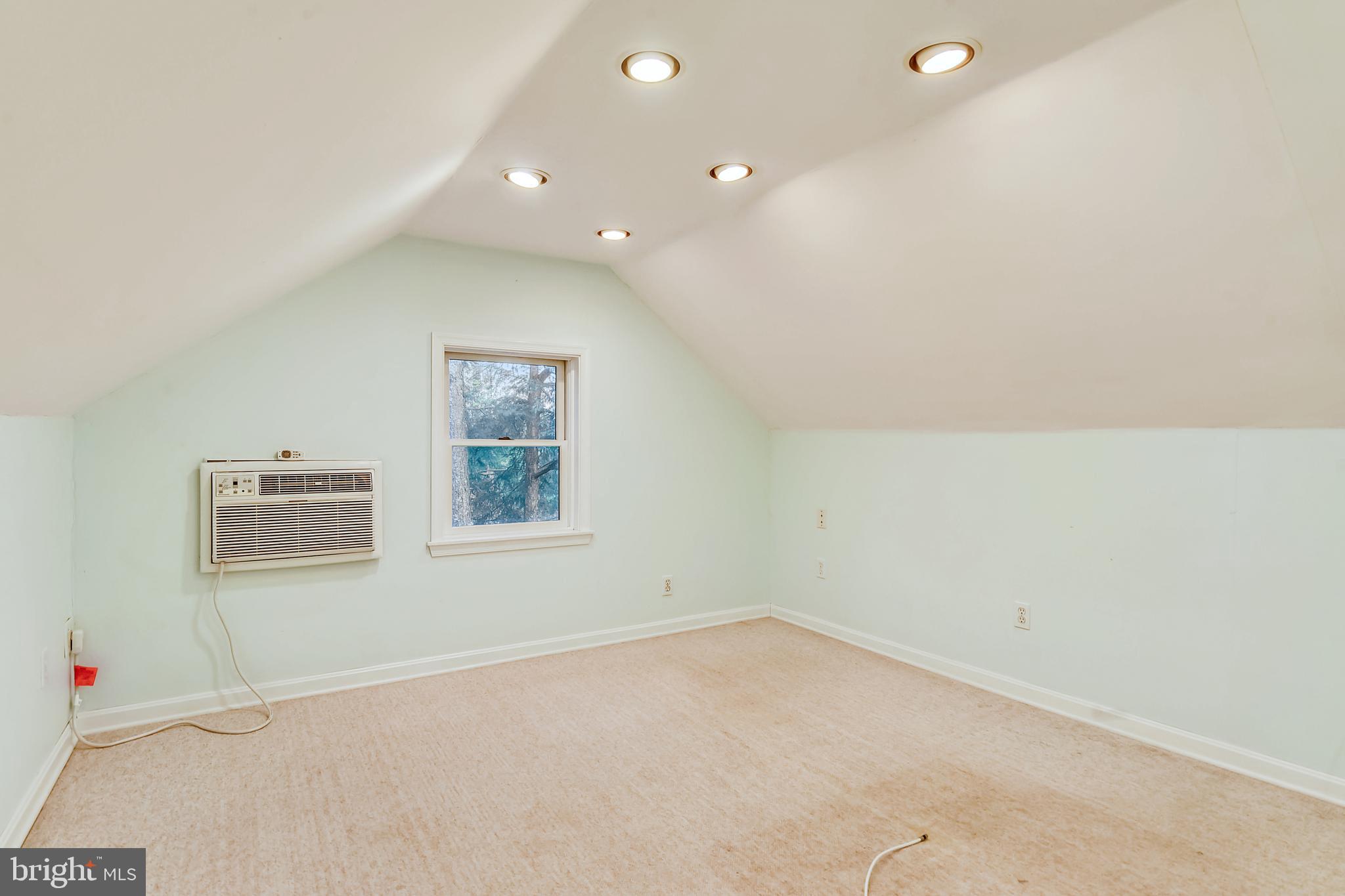 9503 Thornhill Road Silver Spring, MD 20901 - Photo 26 of 46