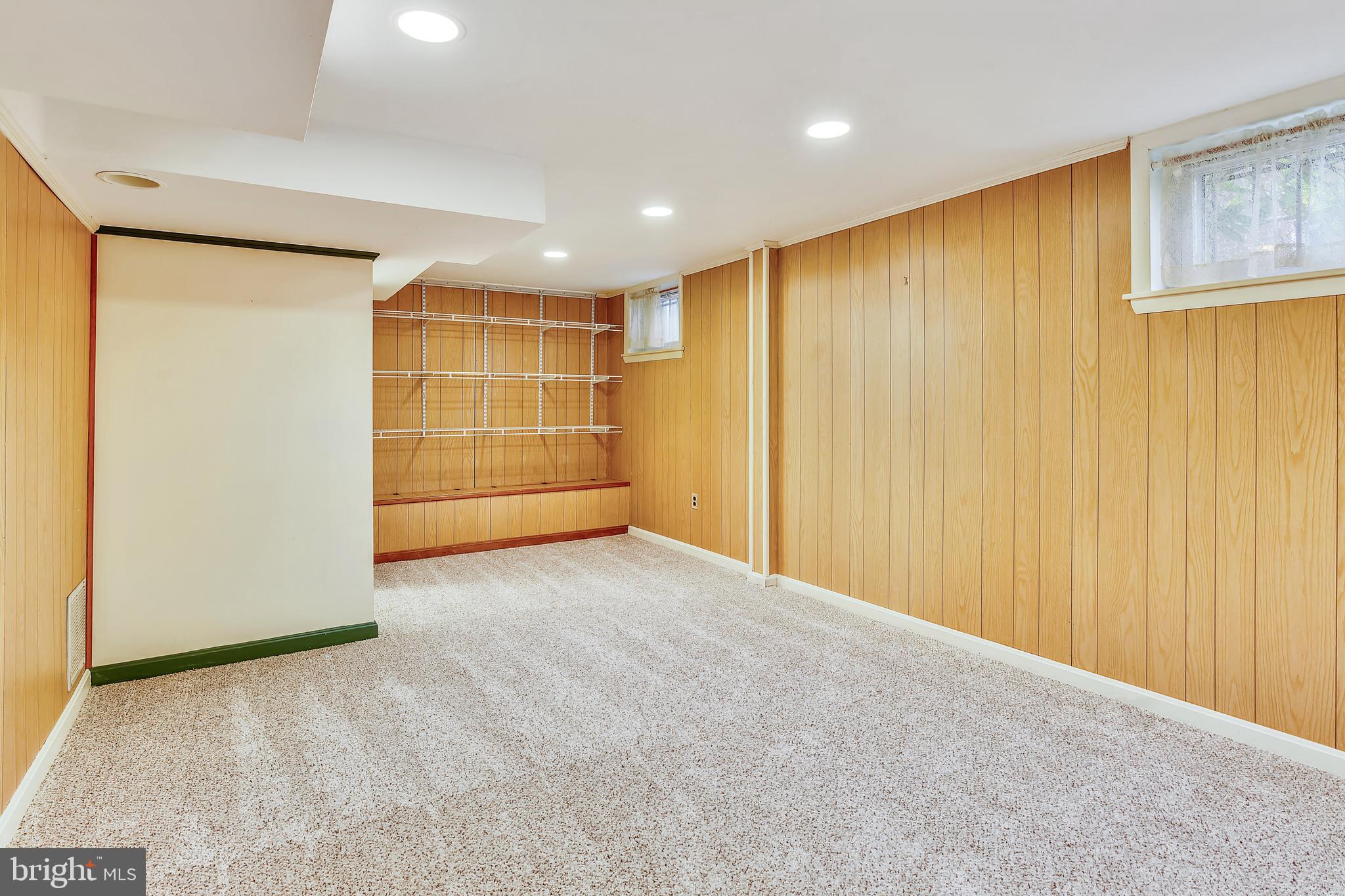 9503 Thornhill Road Silver Spring, MD 20901 - Photo 31 of 46