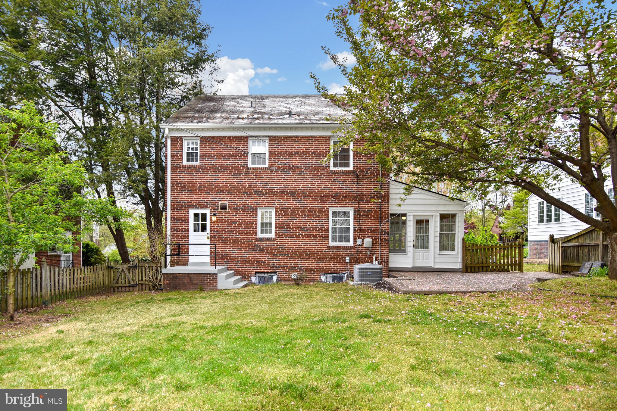 9503 Thornhill Road Silver Spring, MD 20901 - Photo 38 of 46
