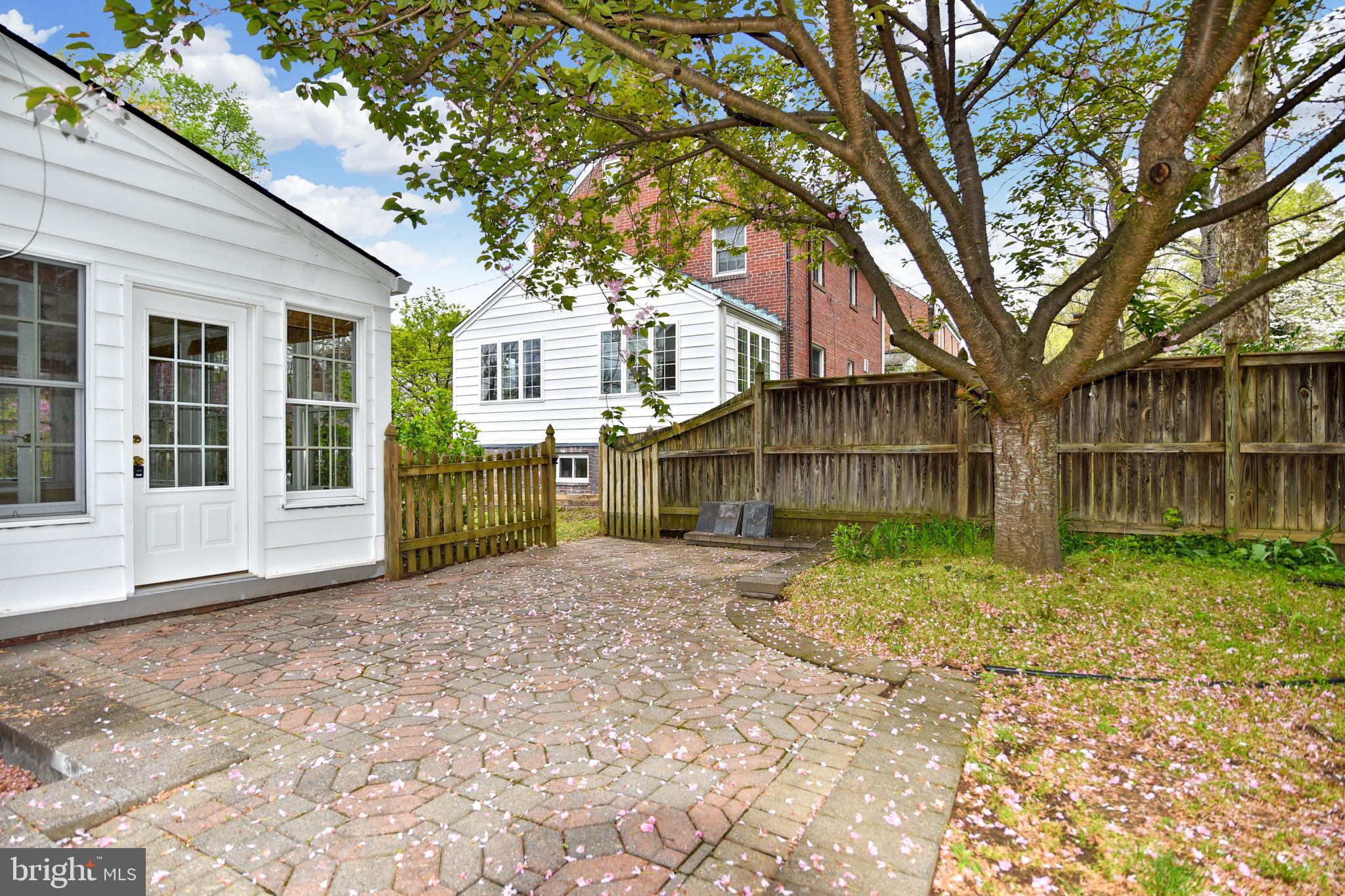 9503 Thornhill Road Silver Spring, MD 20901 - Photo 41 of 46