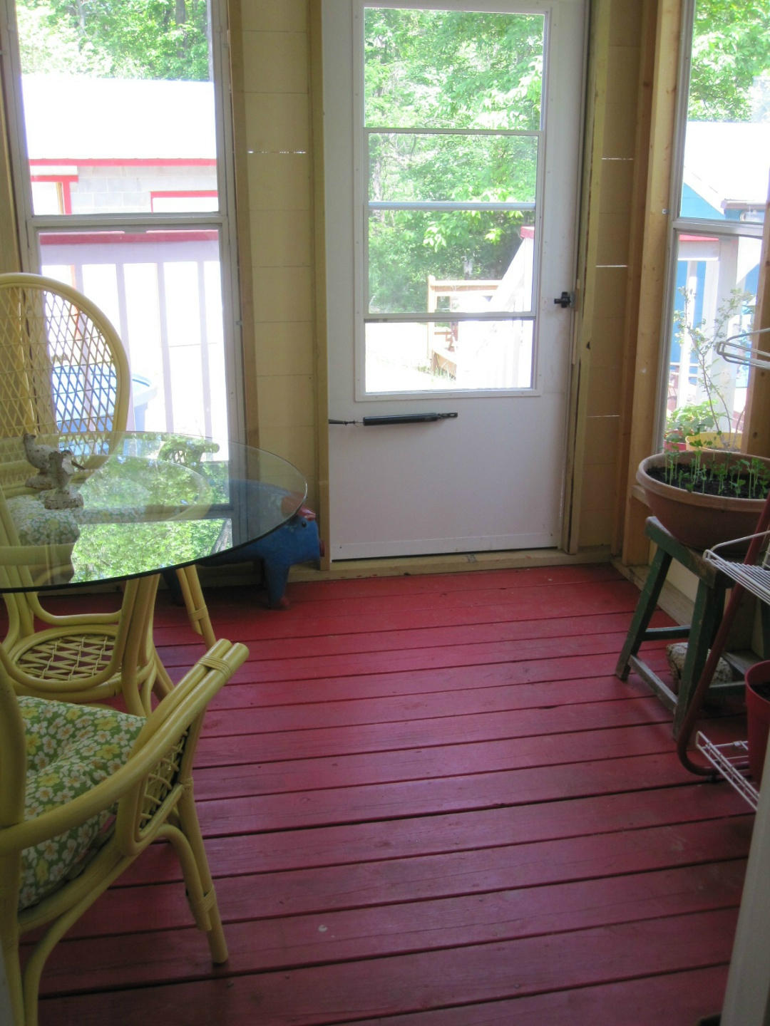 1405 Poor Farm Road Southeast Floyd, VA 24091 - Photo 38 of 46 a room with wooden floor and furniture