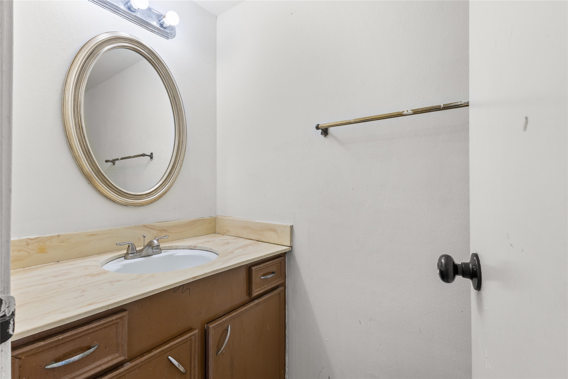 8238 Fondren Road, Unit 8238 Houston, TX 77074 - Photo 13 of 28 half Bath