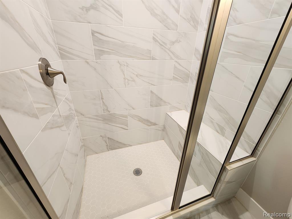 8866 Gregory Ridge Road Gregory, MI 48137 - Photo 23 of 39