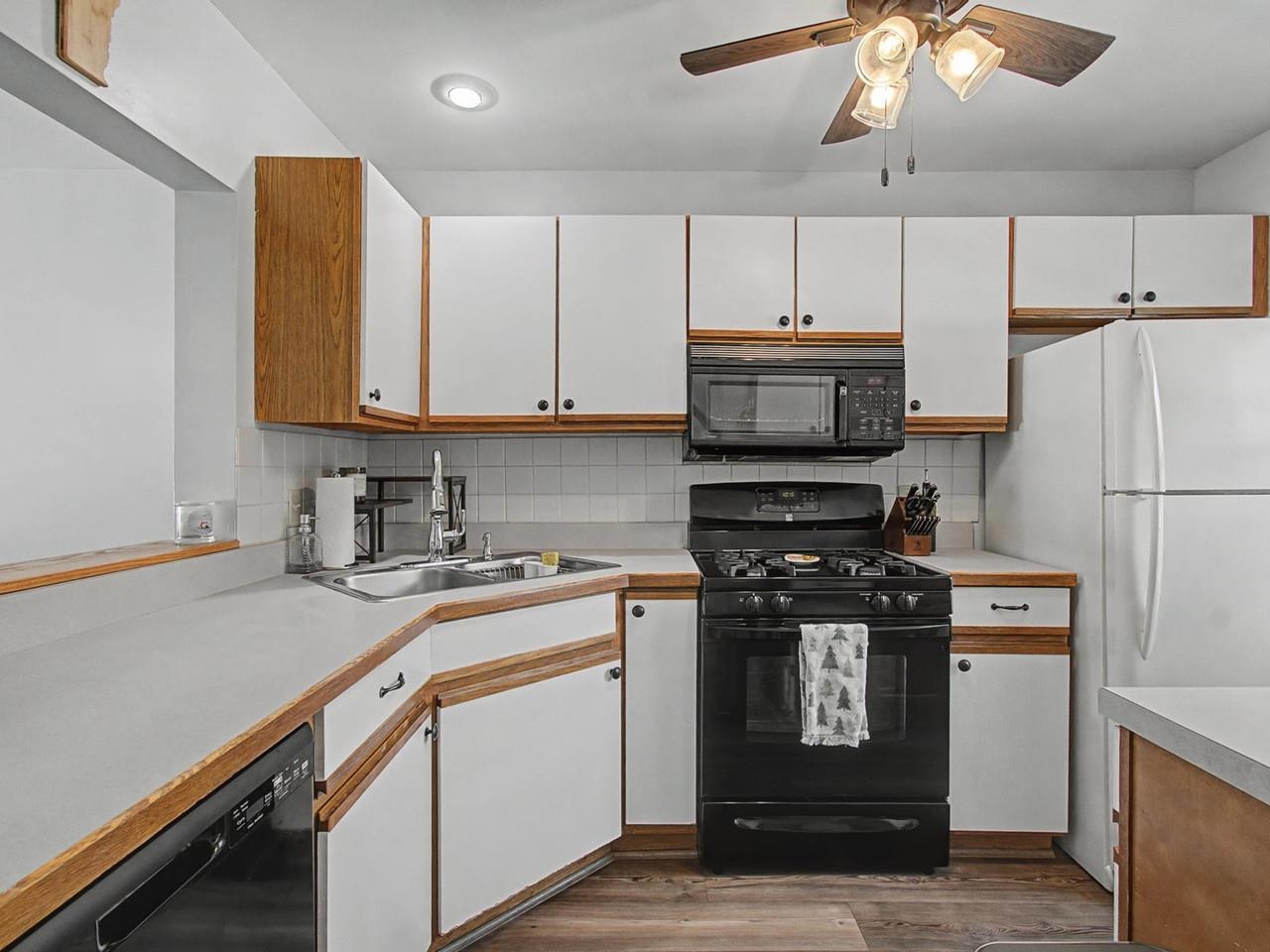 66 Starbird Road, Unit E Jericho, VT 05465 - Photo 7 of 29